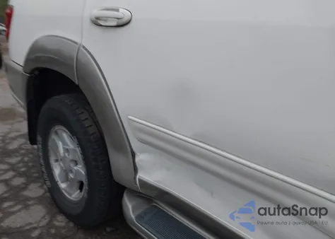 2004 Toyota Sequoia Sr5 V8 from USA, damaged, VIN 5TDBT44AX4S227628